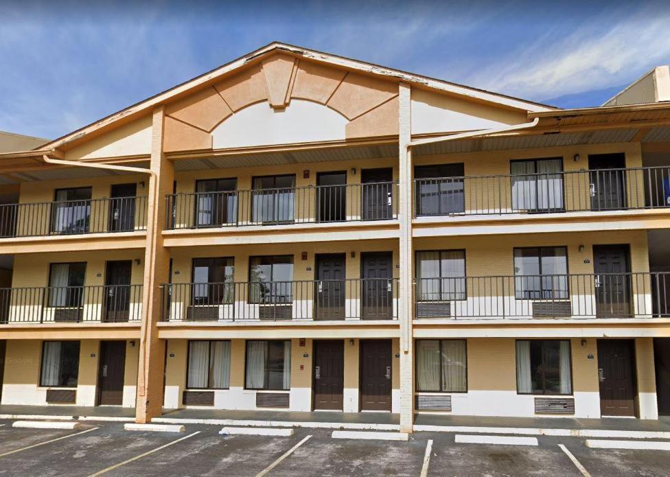Travelodge By Wyndham Mobile Al Exterior photo